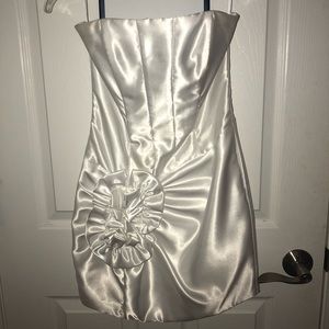 Jessica McClintock Semi Formal Dress Size 3